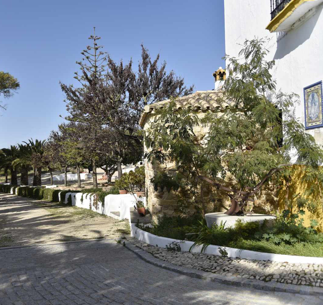 Camino de entrada y horno de pan Salle de bain Finca las rosas de santa ana
